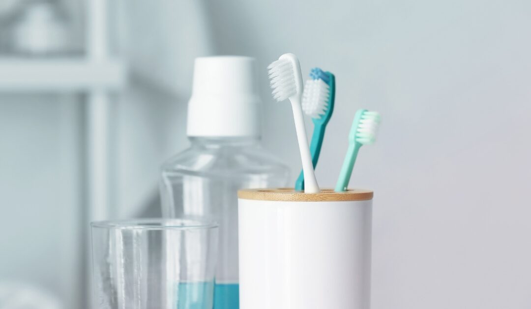 De beste manier om je tanden te poetsen met een beugel